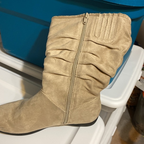 Comfortview faux suede rounded toe slouch boots, 1 inch heel 10 inch sha… - Picture 5 of 11